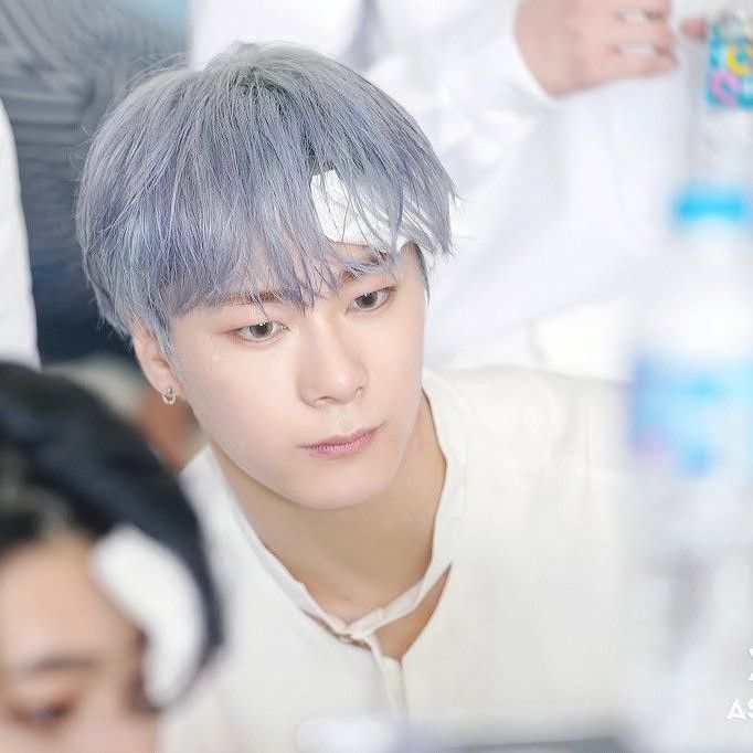 아스트로 최근 활동샷