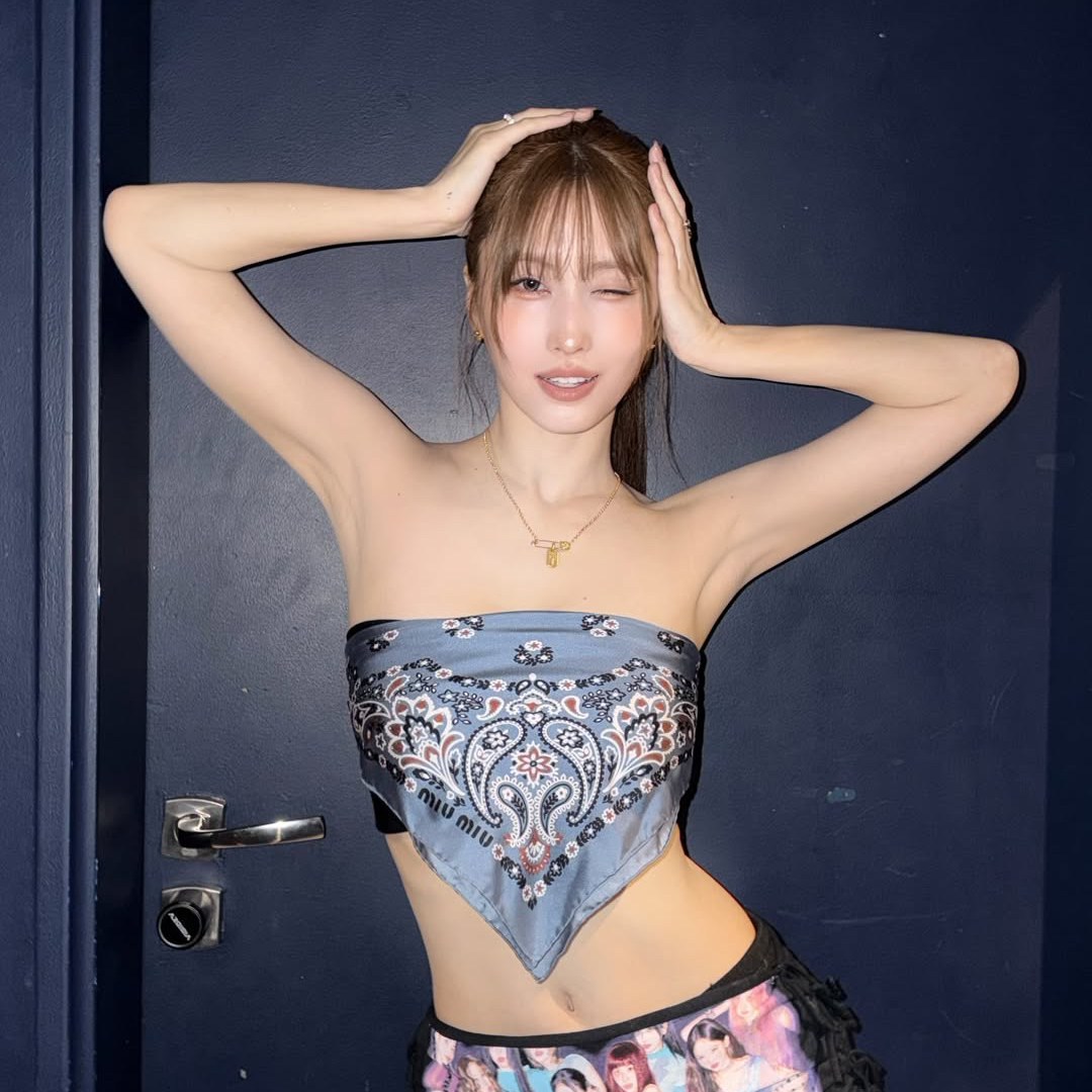 Potret di balik layar Momo (TWICE)