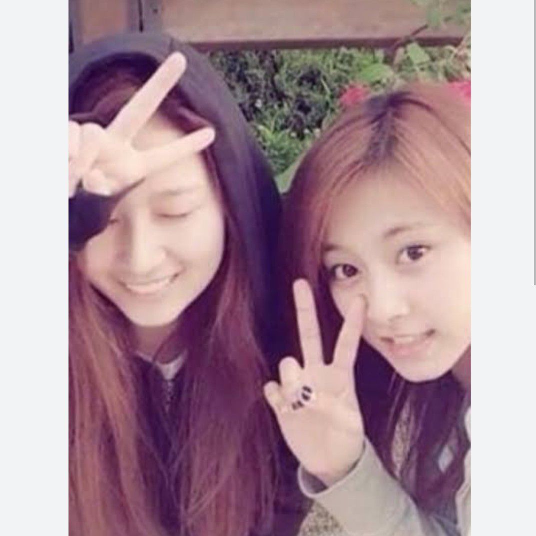 A moment captured by Tzuyu (TWICE)'s fan