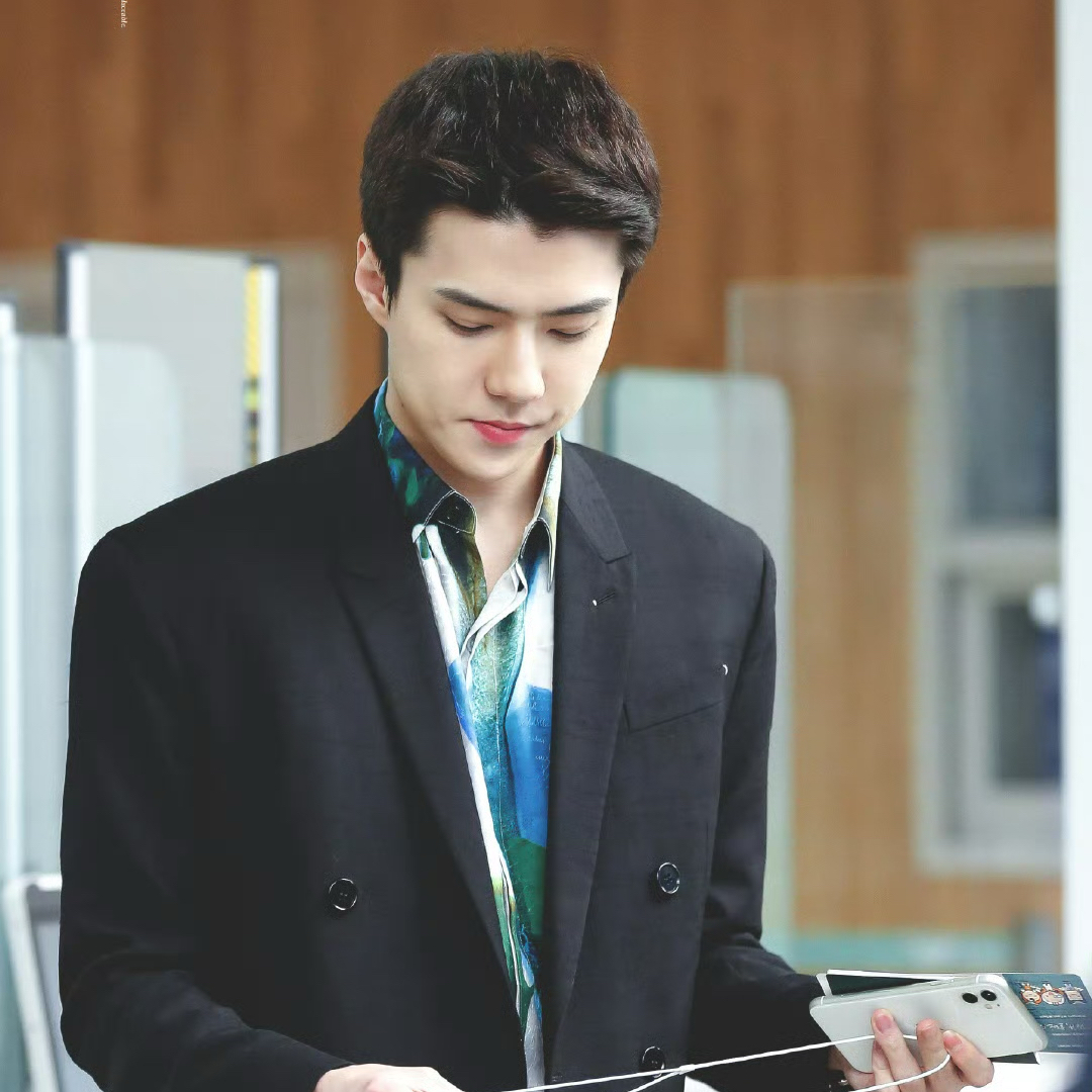Recent activity shot of Sehun (EXO)