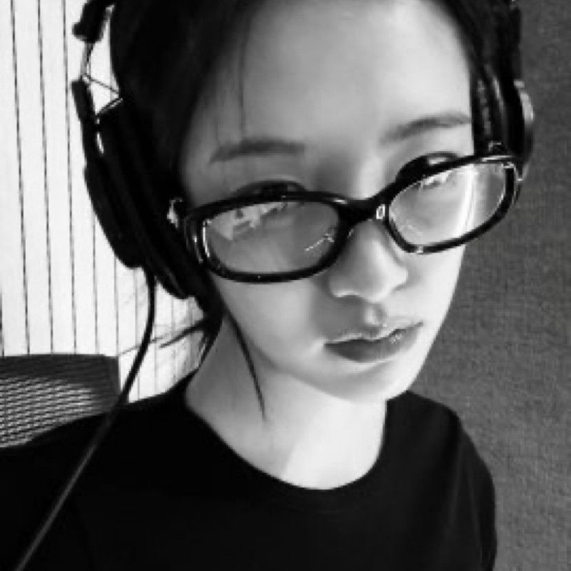 안유진 (IVE)의 비하인드 컷