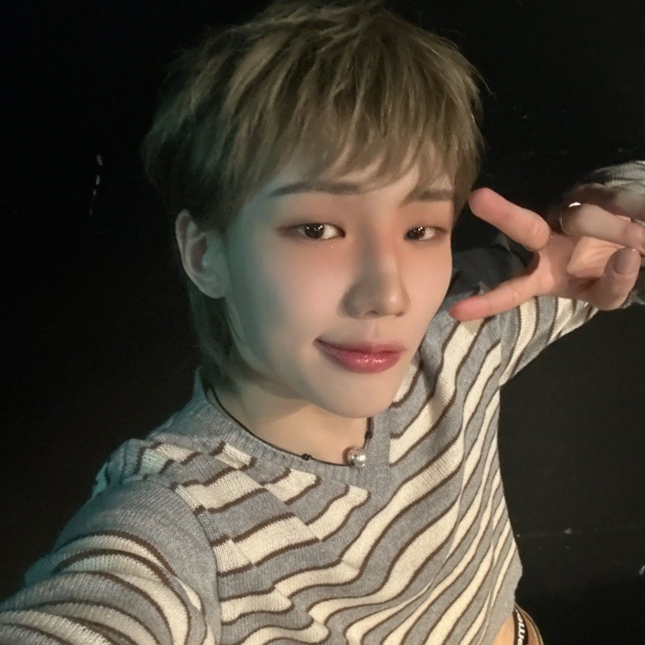 Behind-the-scenes cut of Junhyeok (TNX)