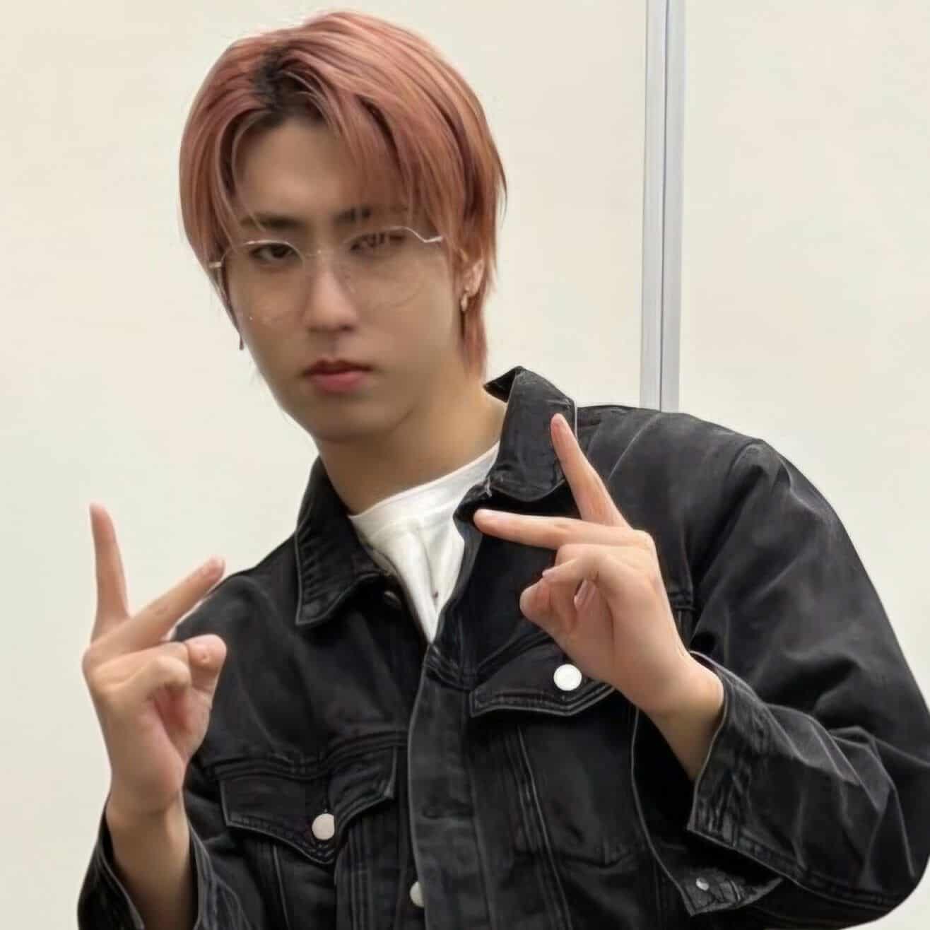 Latest photo of HAN (Stray Kids)