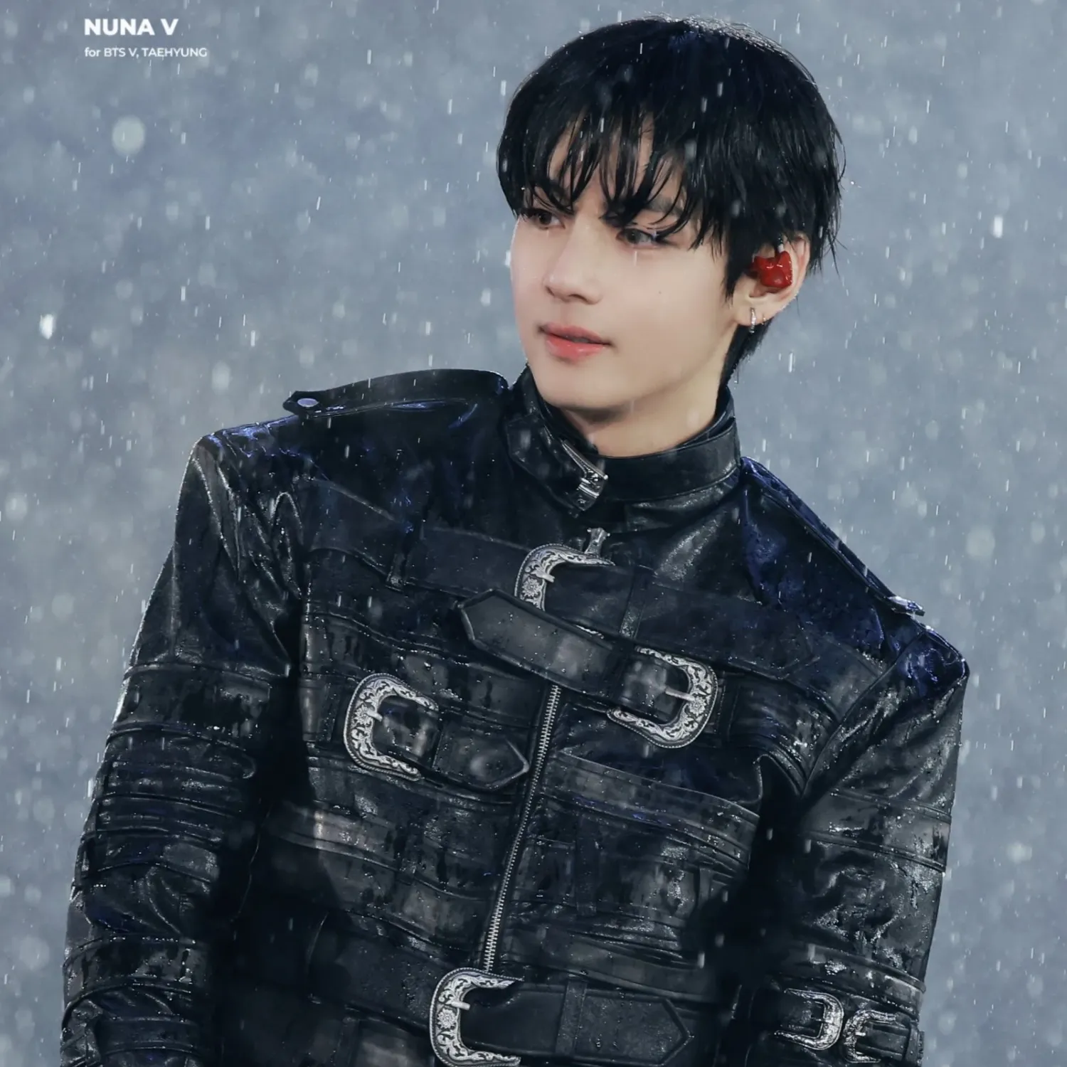 Foto aktivitas terbaru V (BTS)