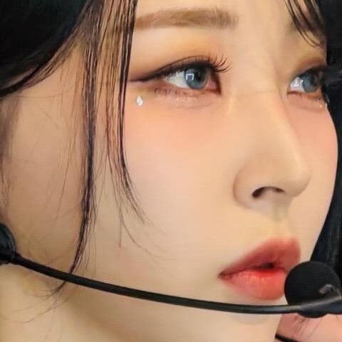 Behind-the-scenes cut of Moonbyul (MAMAMOO)