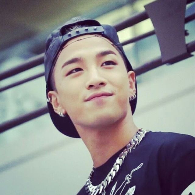 Recent activity shot of Taeyang (BIGBANG)