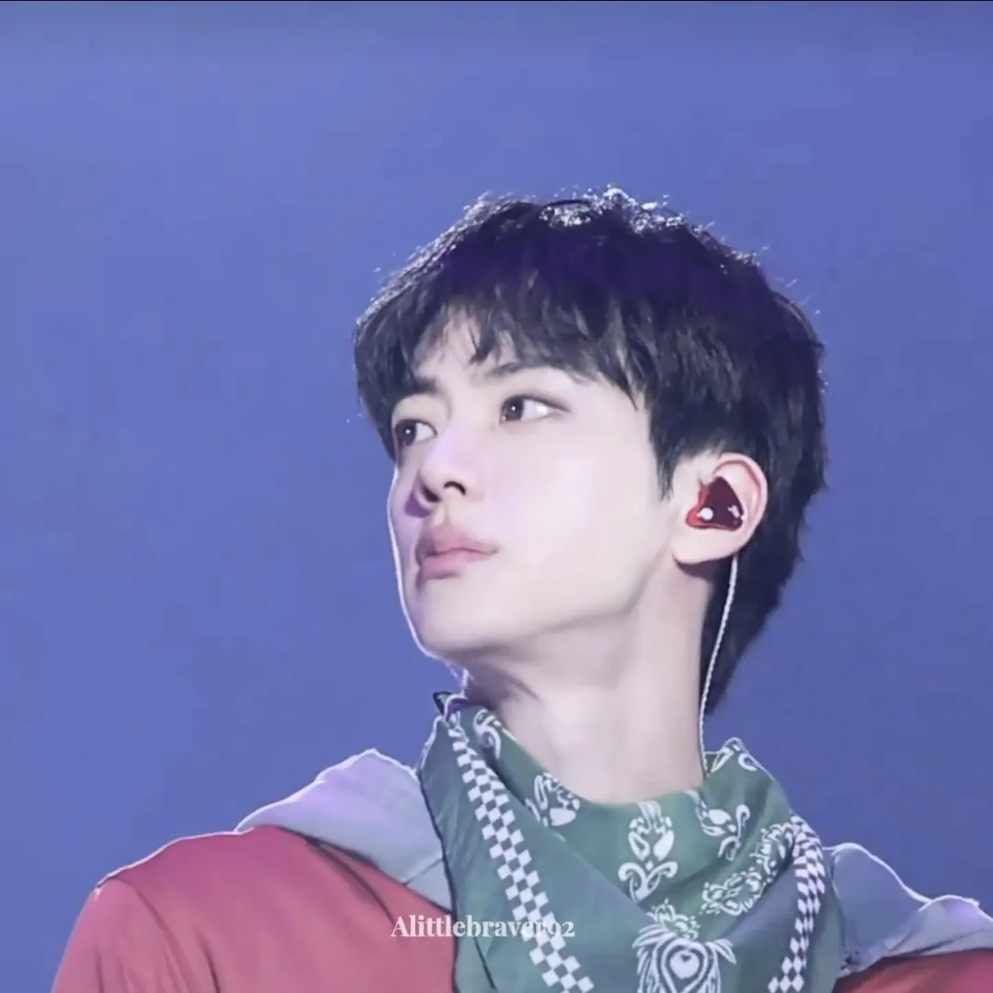 Momen yang diabadikan oleh penggemar Jin (BTS)