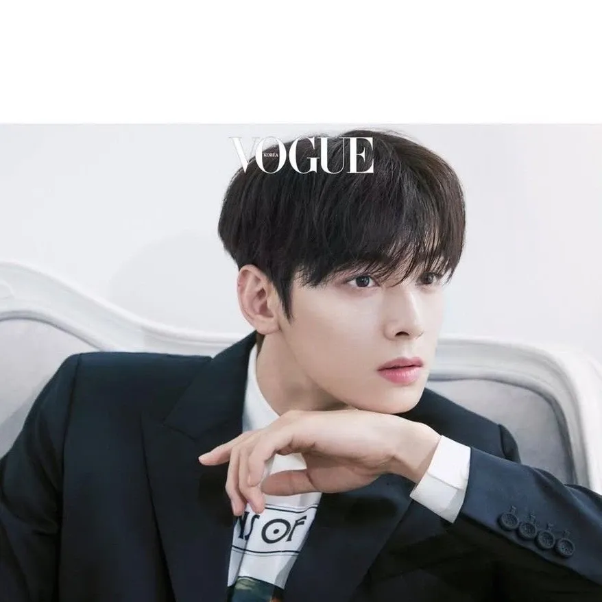 A moment captured by Eunwoo (ASTRO)'s fan