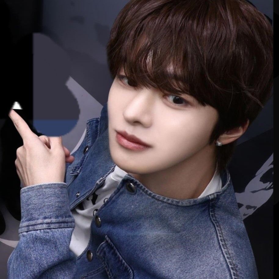 Latest photo of Lee Leo (ALPHA DRIVE ONE)