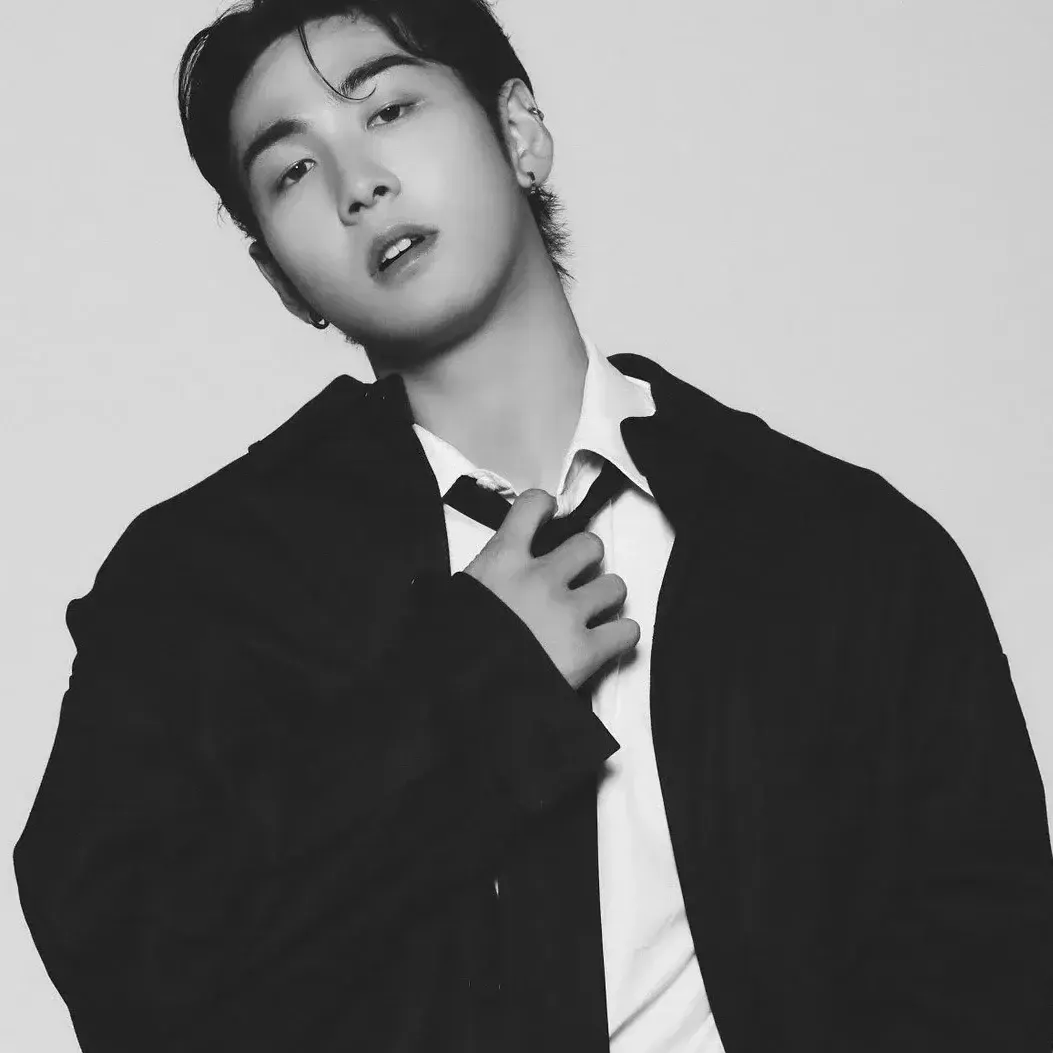 A moment captured by Baekho's fan