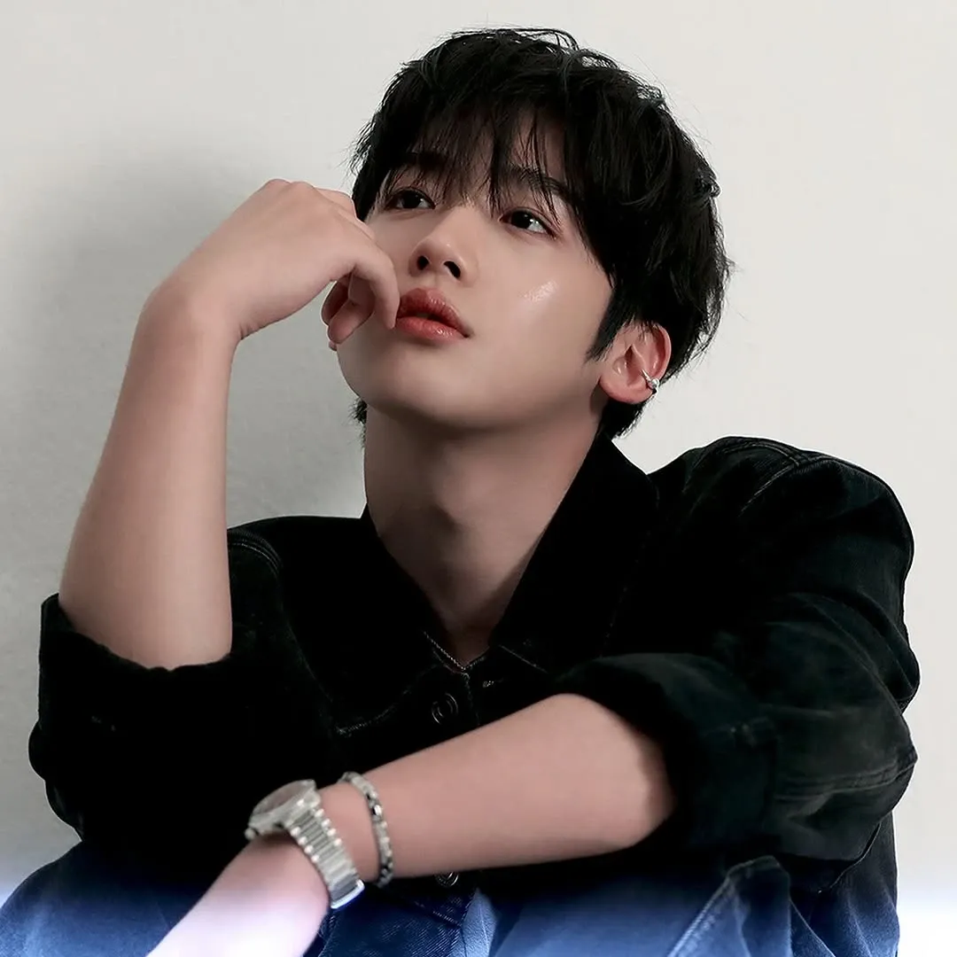 A moment captured by Kim Yohan (WEi)'s fan