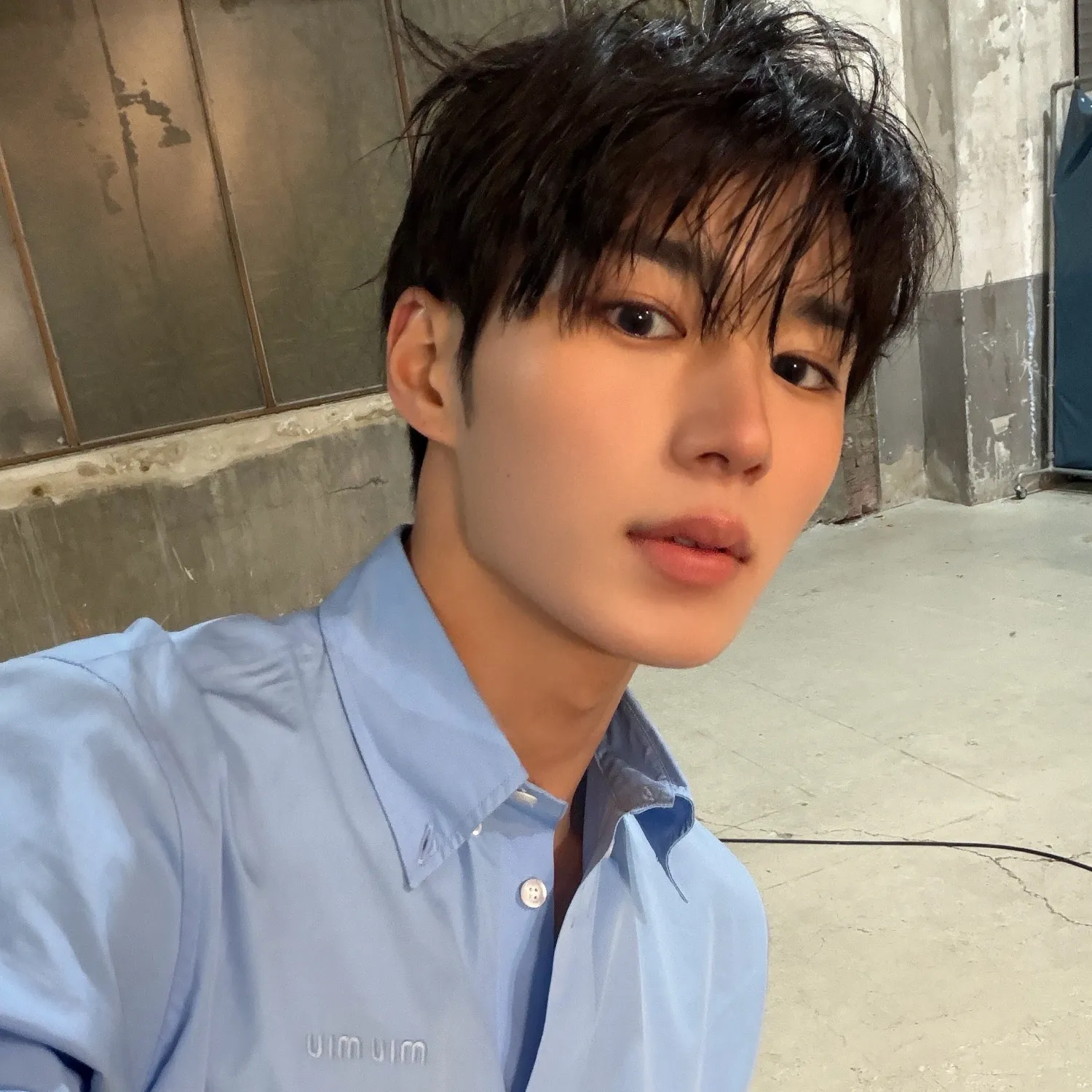 Behind-the-scenes cut of Kim Junseo (ALPHA DRIVE ONE)