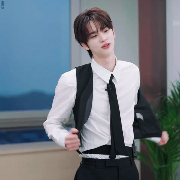 通过投票选出的申惟 (TWS)人气头像