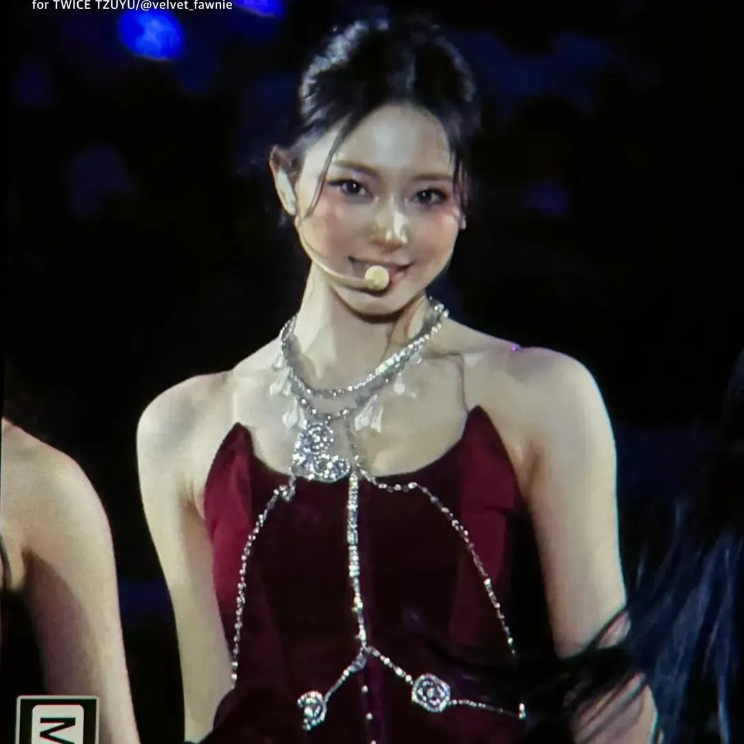 쯔위 (TWICE)의 비하인드 컷
