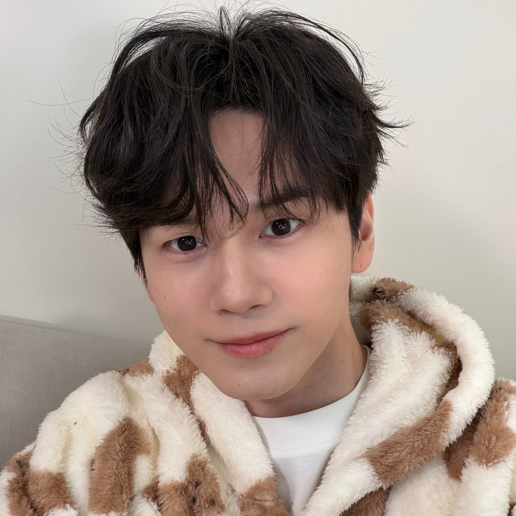 옹성우의 최신 사진