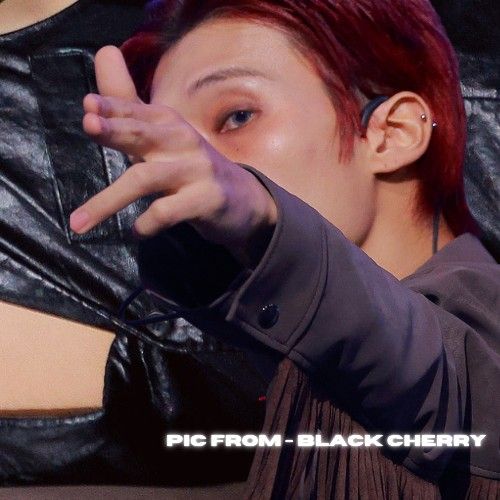 友榮 (ATEEZ)的最新照片