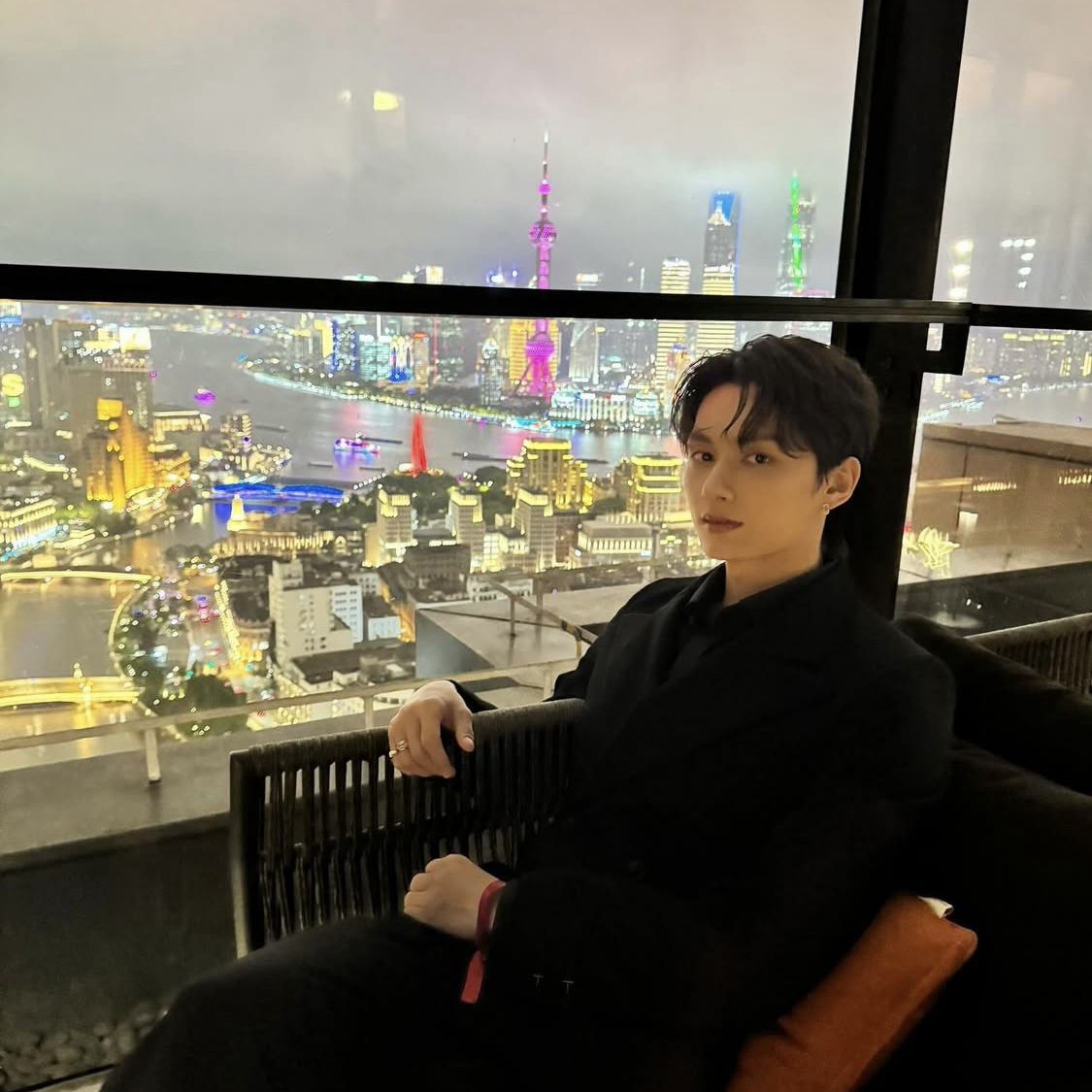 A moment captured by Jun (SEVENTEEN)'s fan