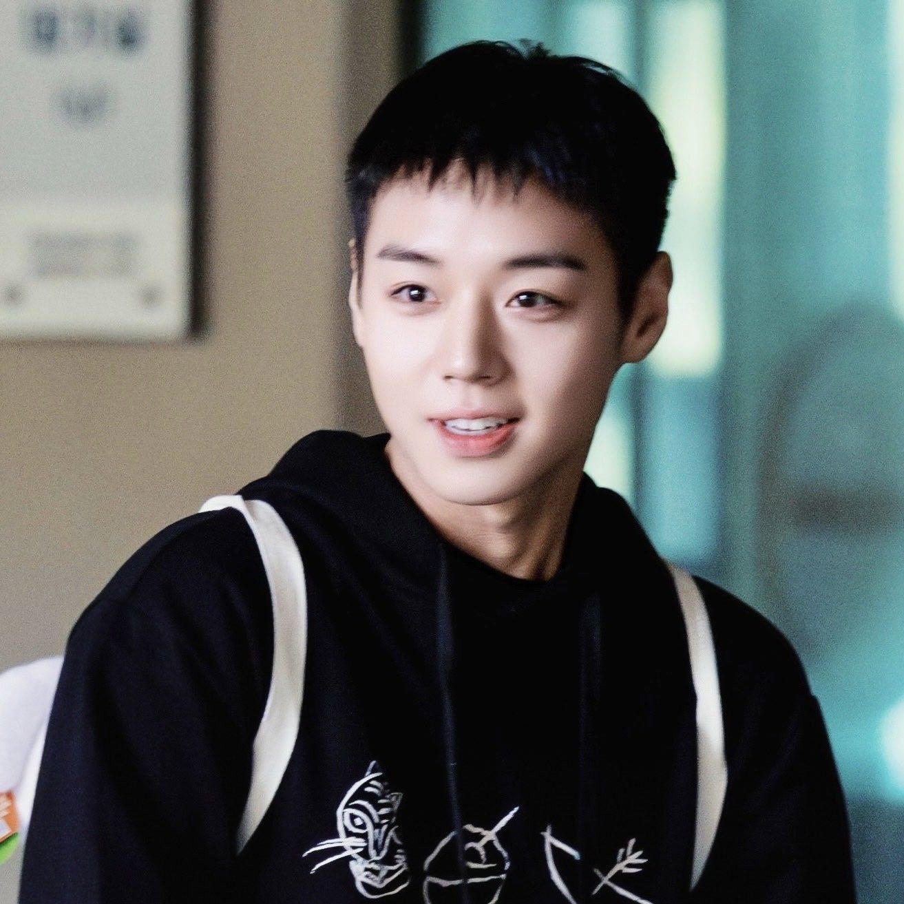 박지훈의 비하인드 컷