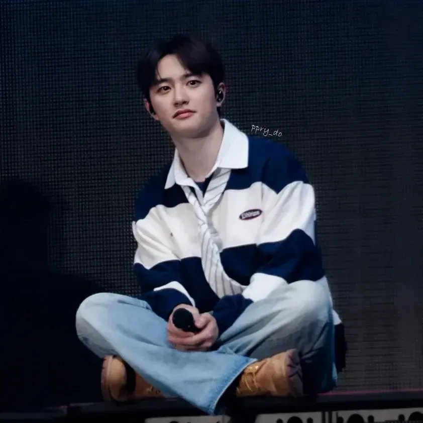 Foto aktivitas terbaru D.O. (EXO)