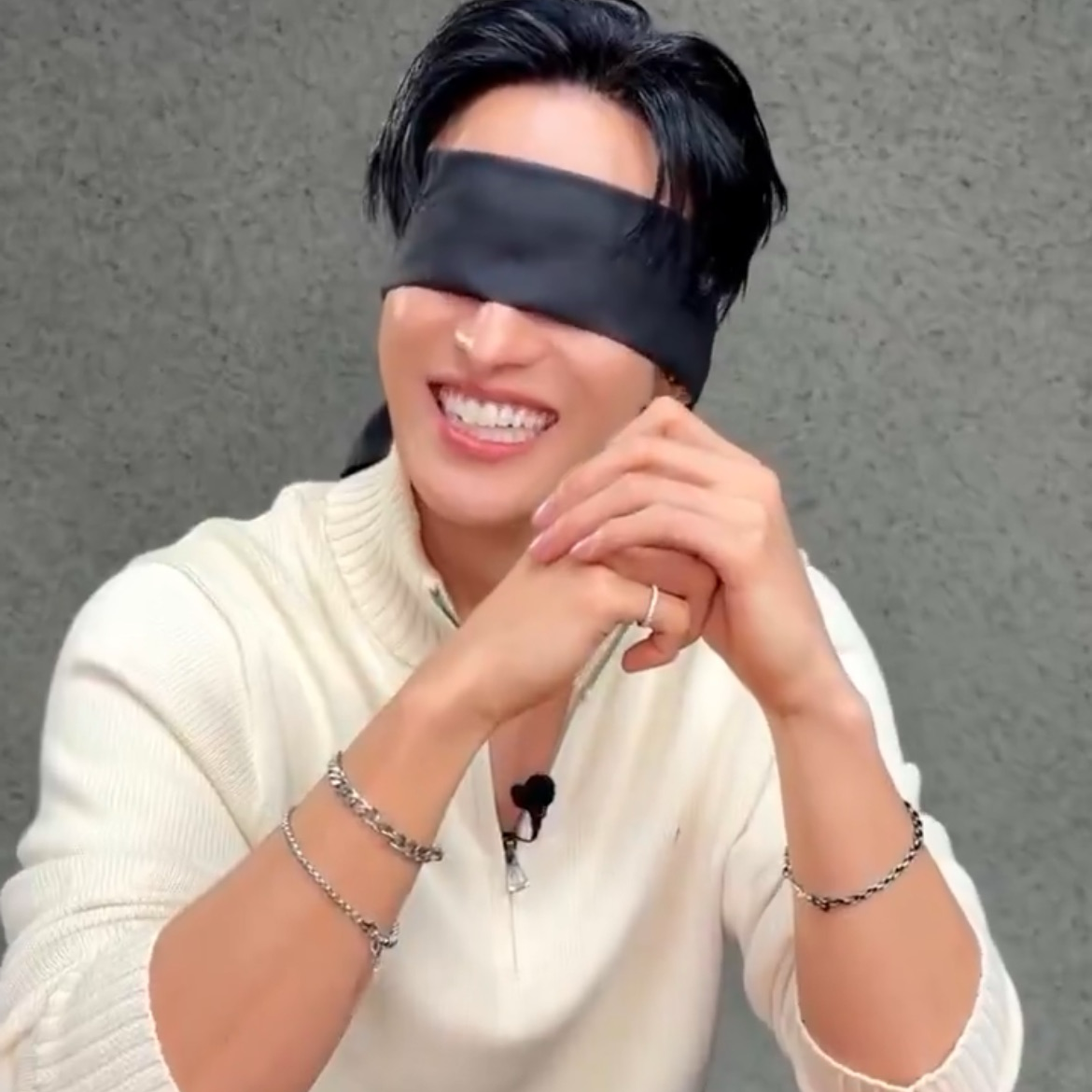 Momen yang diabadikan oleh penggemar DK (SEVENTEEN)