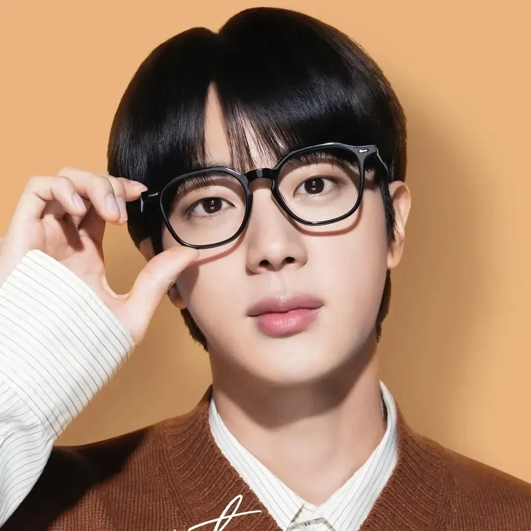 Foto terbaru Jin (BTS)