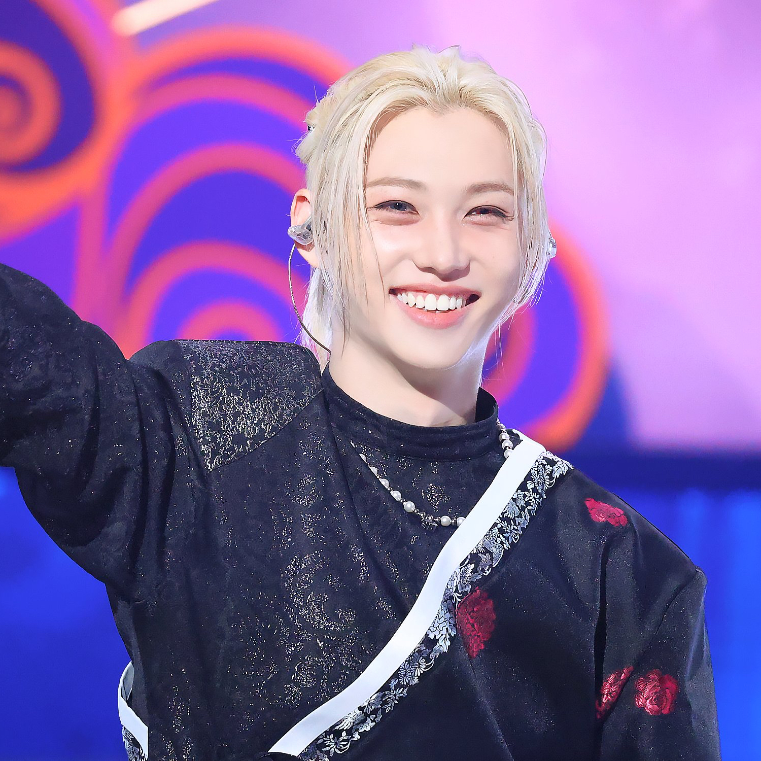 Latest photo of Felix (Stray Kids)