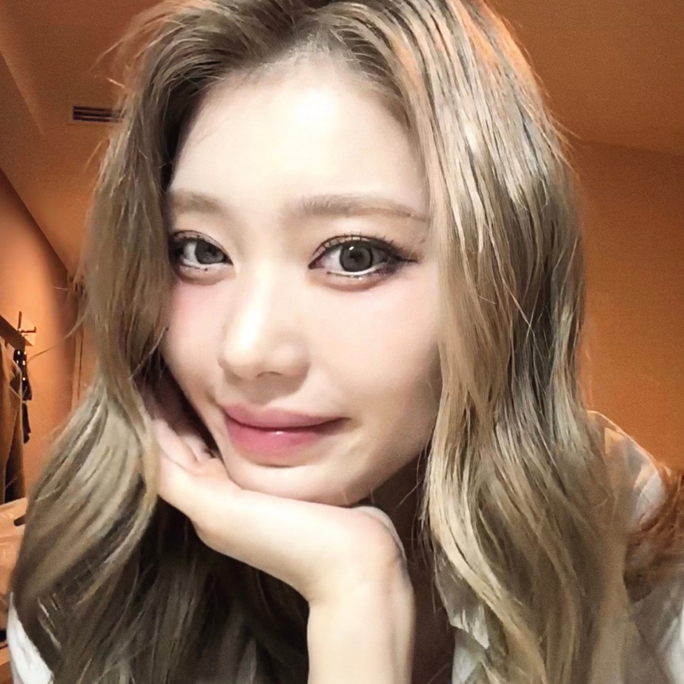 Behind-the-scenes cut of Xiao Ting (Kep1er)