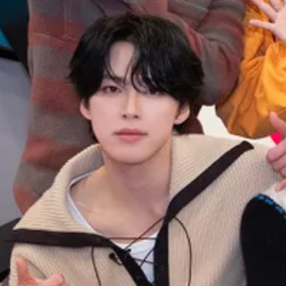 Recent activity shot of Kono Junki (JO1)