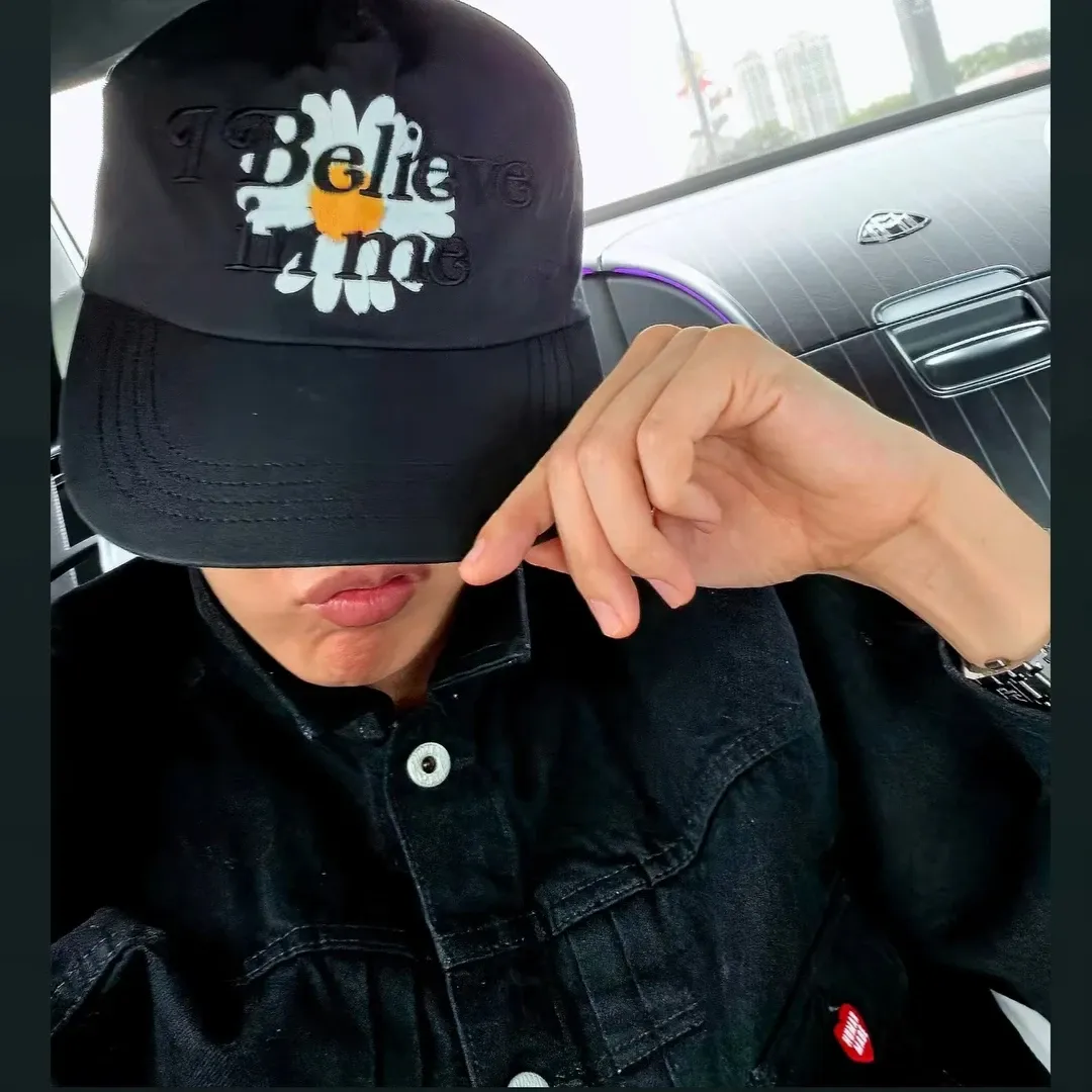 Foto terbaru j-hope (BTS)