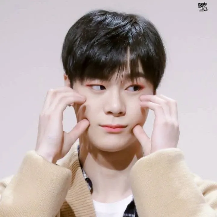 Behind-the-scenes cut of Moonbin (ASTRO)