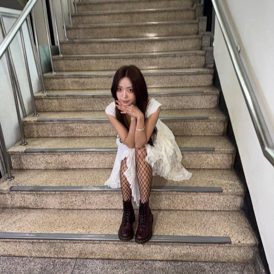 A moment captured by Kim Namjoo (Apink)'s fan