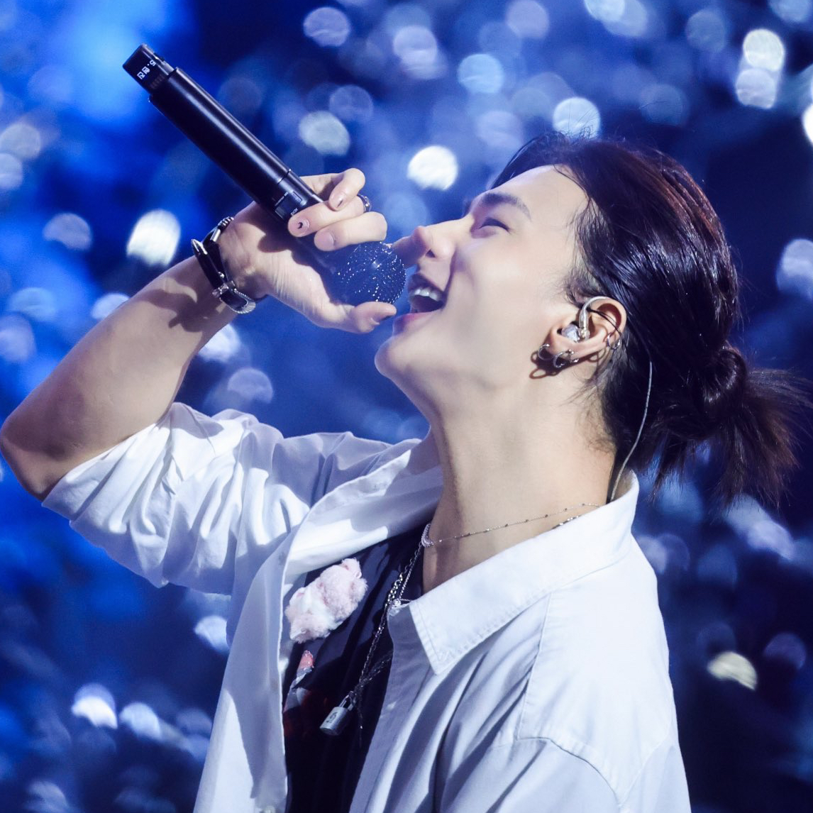 Latest photo of Hyunjin (Stray Kids)