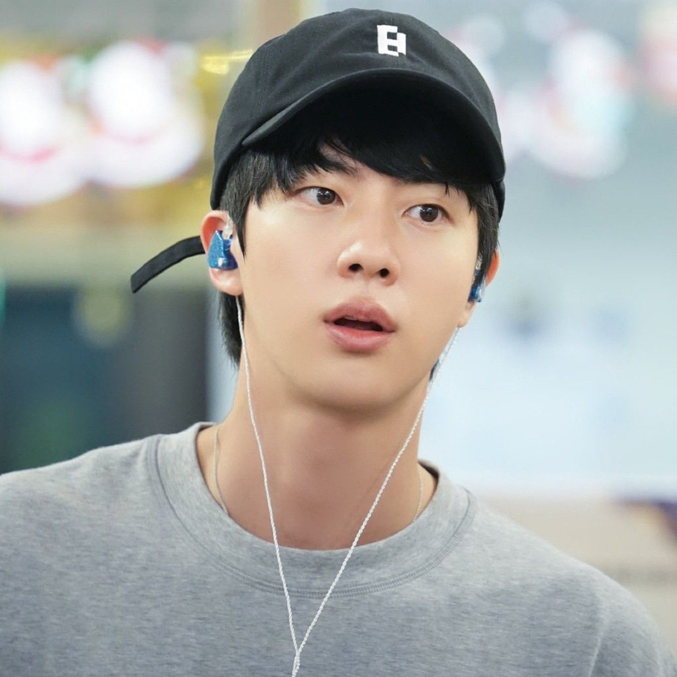 Potret di balik layar Jin (BTS)