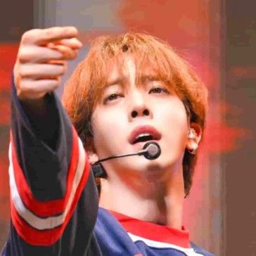 カズタ (n.SSign)の最近の活動写真