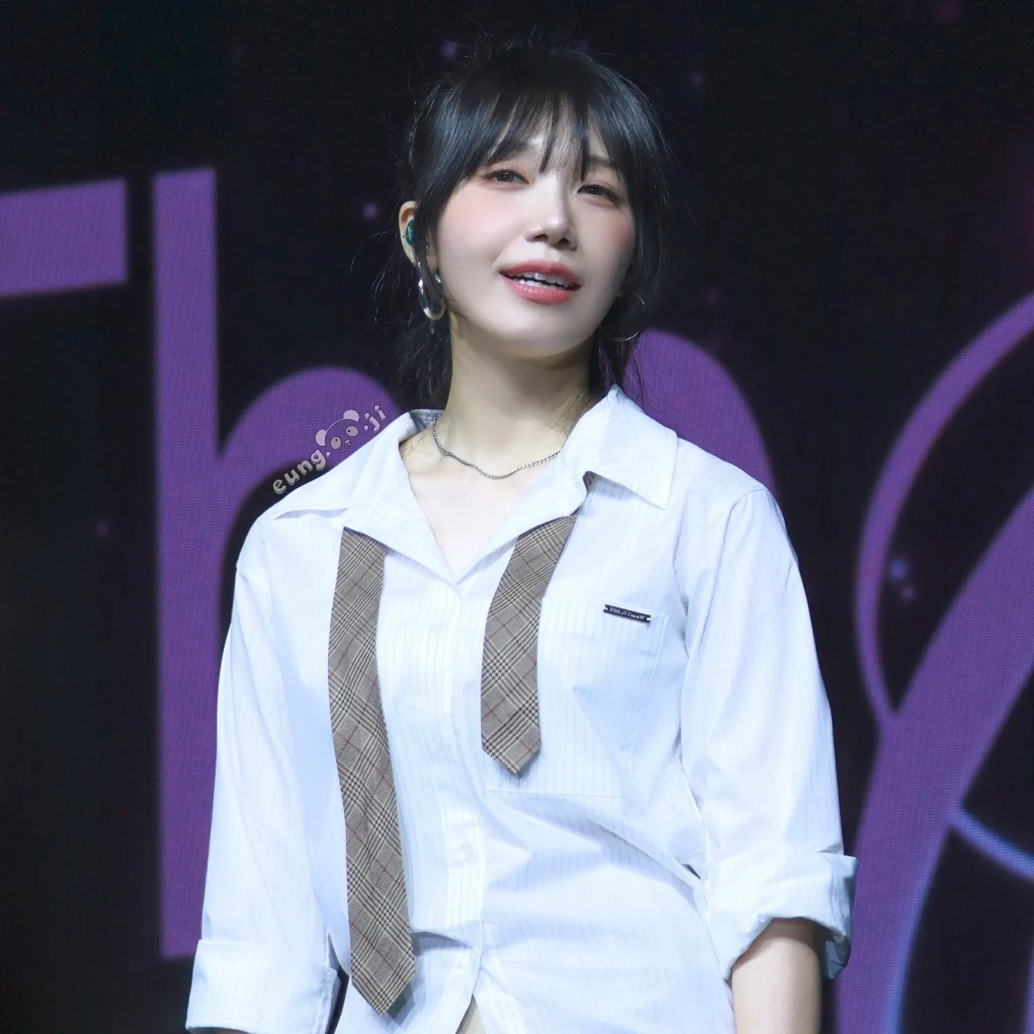 Behind-the-scenes cut of Jeong Eunji (Apink)