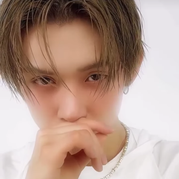 투모로우바이투게더의 비하인드 컷