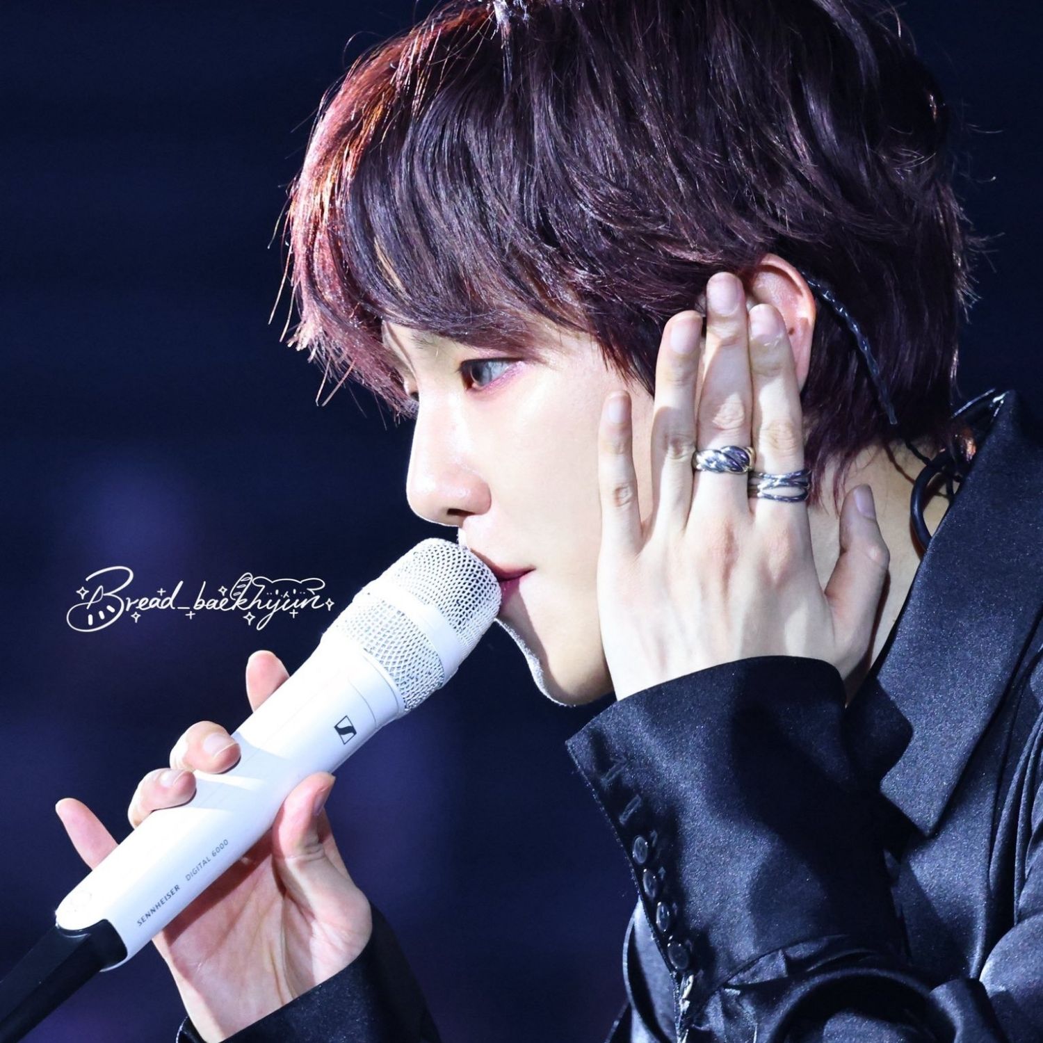 백현 (EXO)의 비하인드 컷