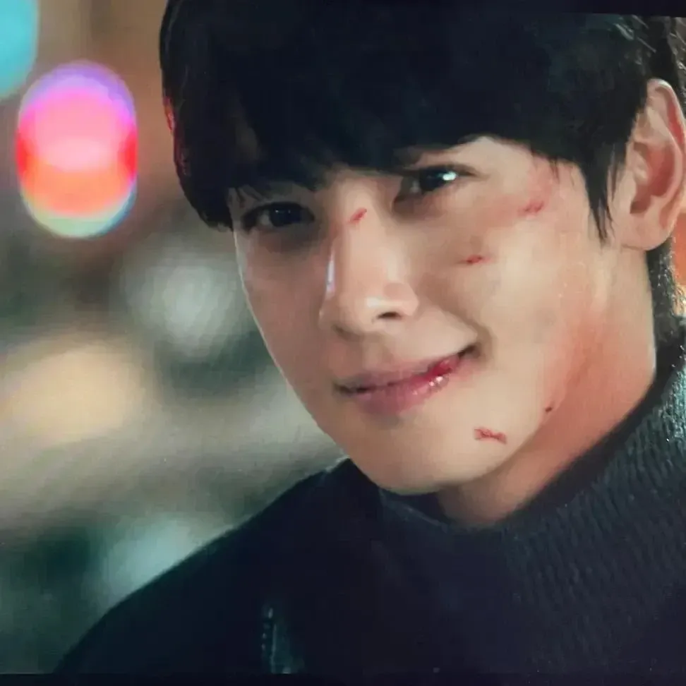 Recent activity shot of Eunwoo (ASTRO)