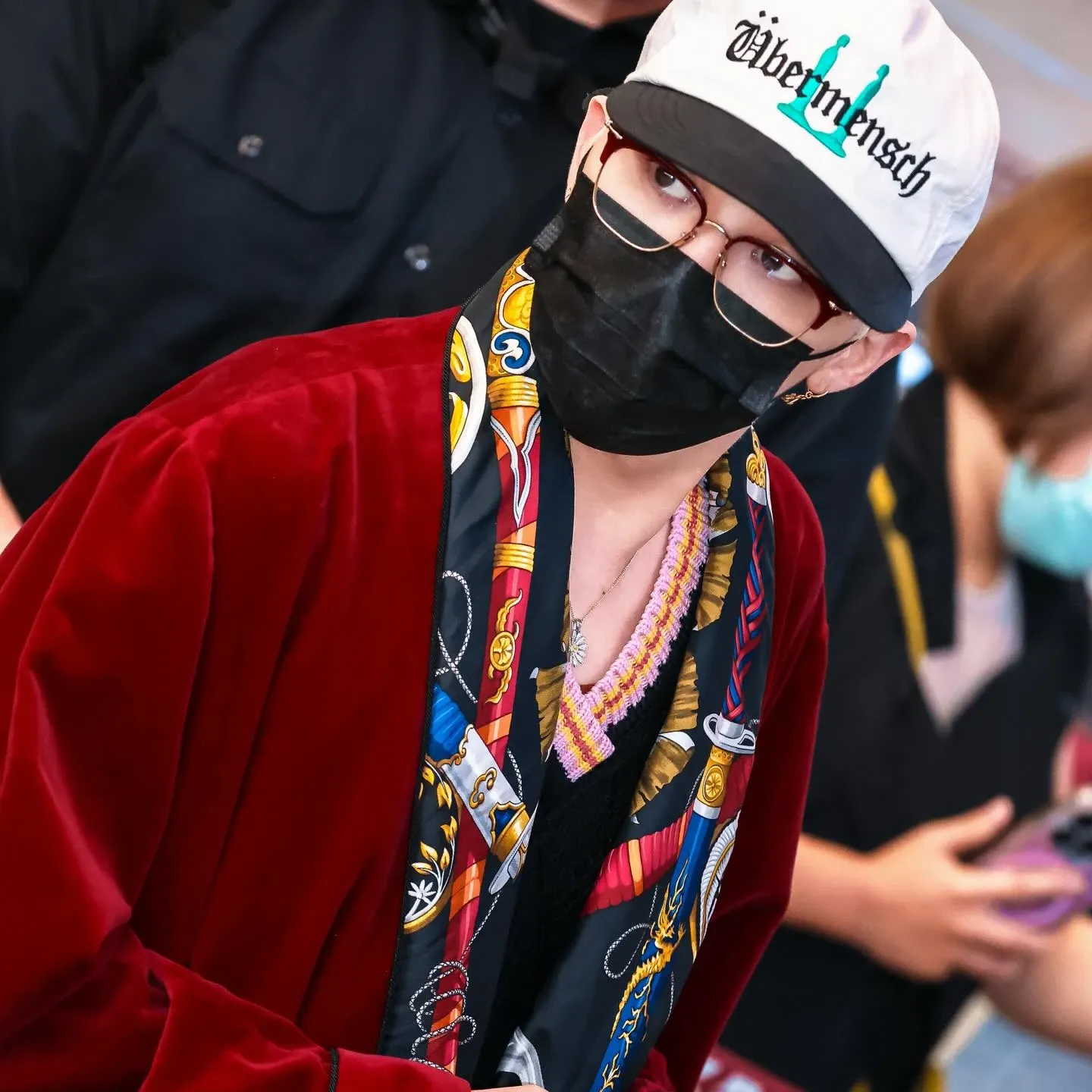 Behind-the-scenes cut of G-DRAGON (BIGBANG)