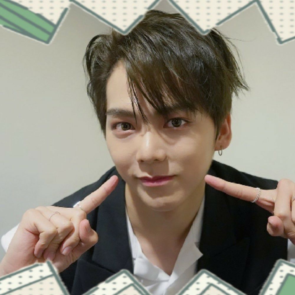 Recent activity shot of VERIVERY