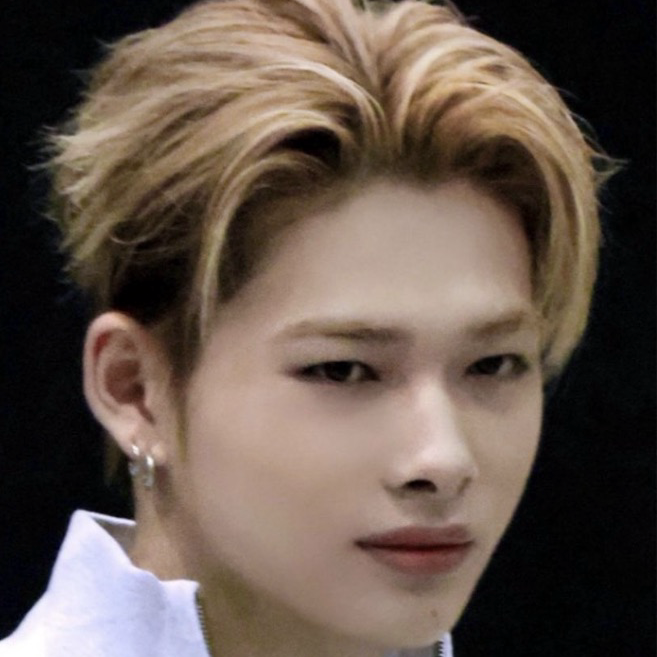 Foto aktivitas terbaru NI-KI (ENHYPEN)