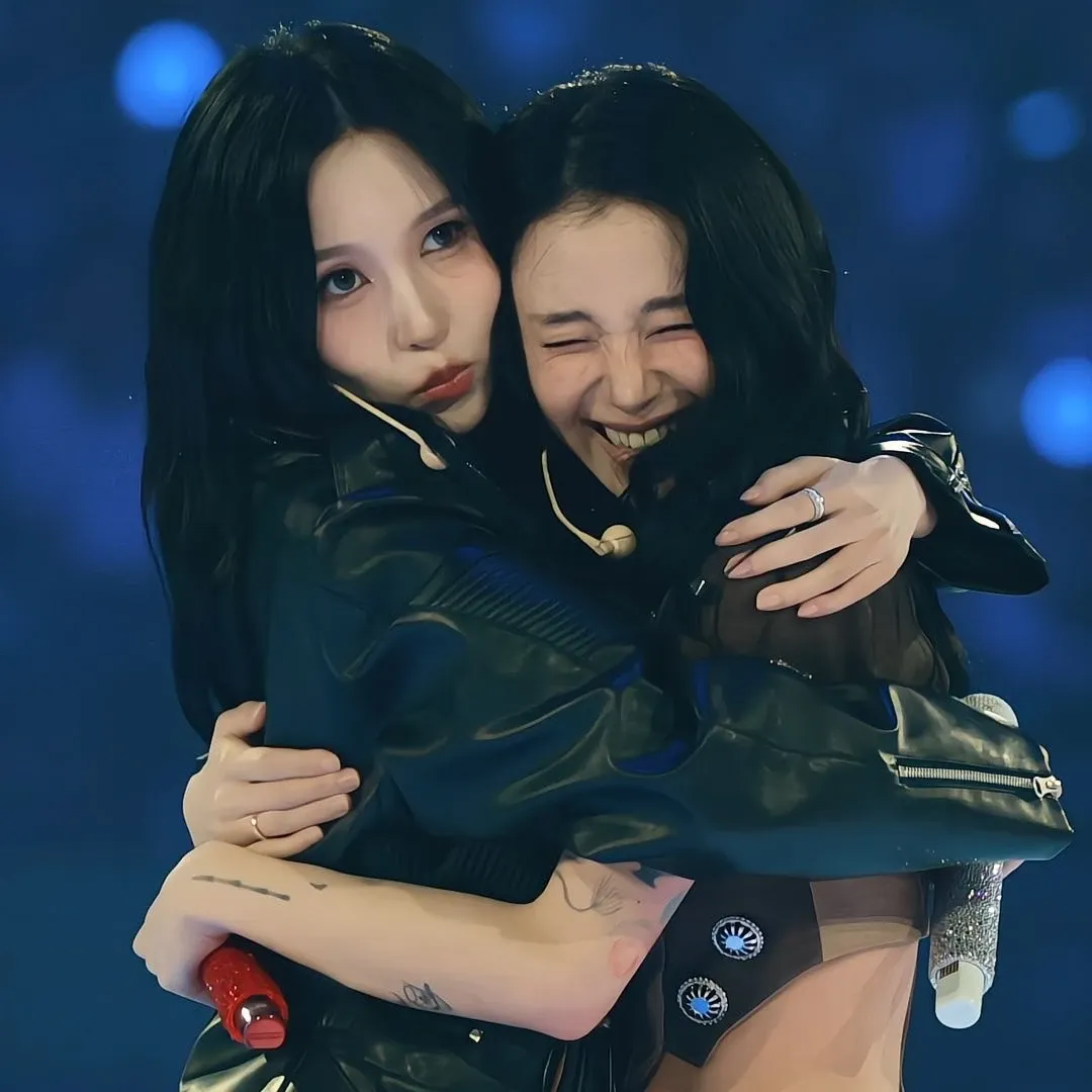 TWICE의 최신 사진