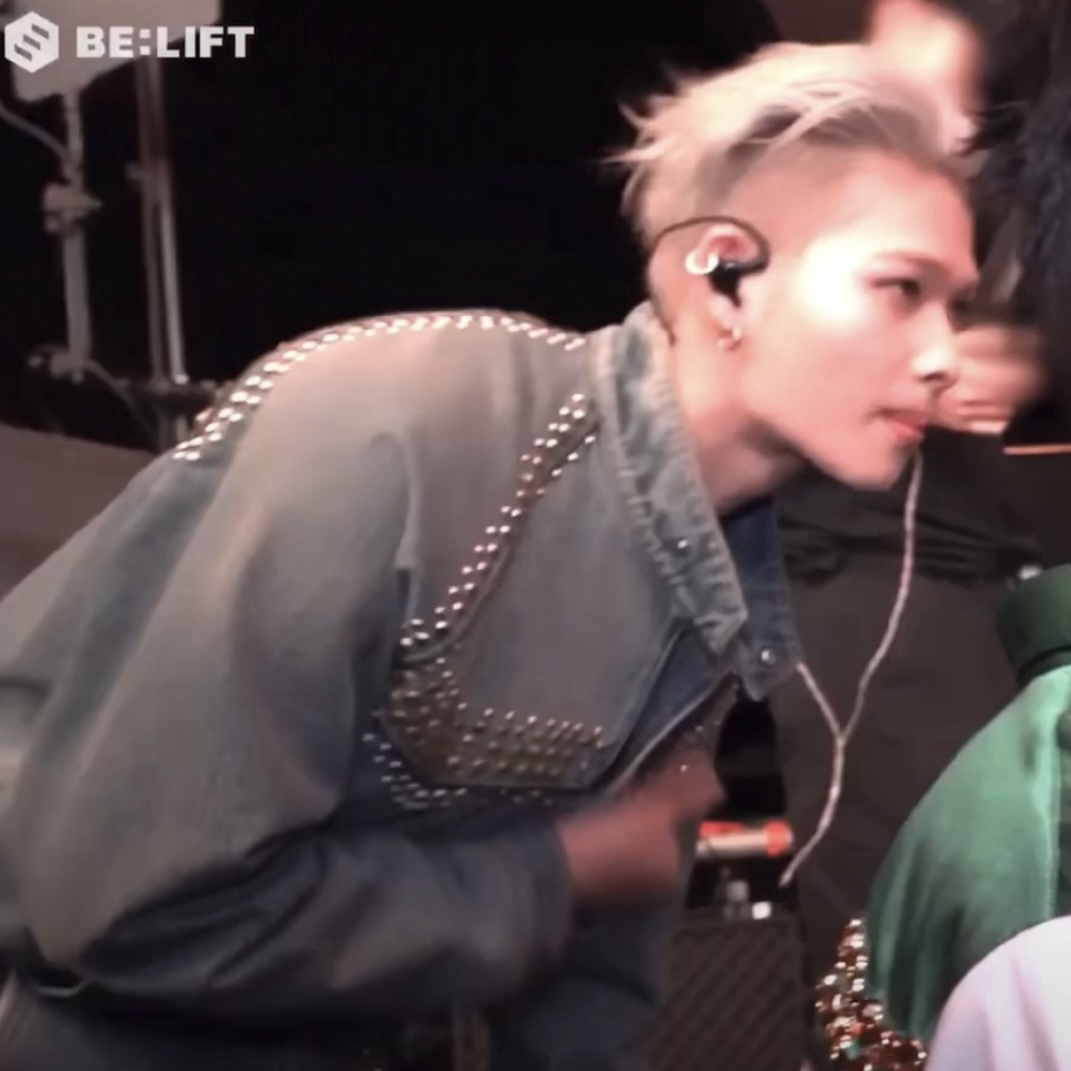 Foto aktivitas terbaru NI-KI (ENHYPEN)