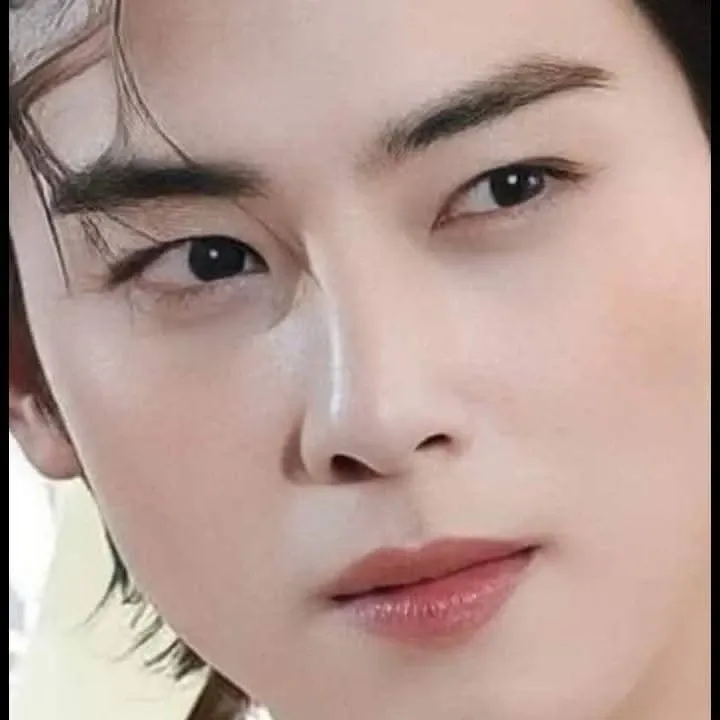 Latest photo of Eunwoo (ASTRO)