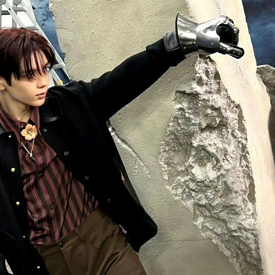 Recent activity shot of SHOTARO (RIIZE)