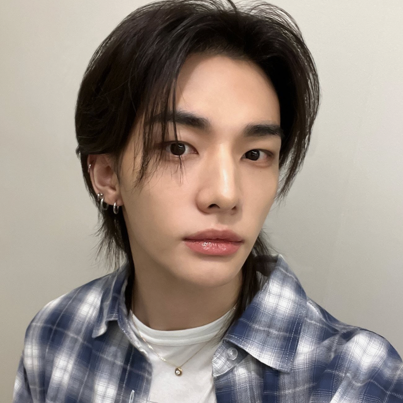 Behind-the-scenes cut of Hyunjin (Stray Kids)