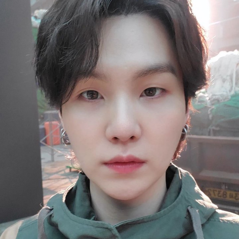 슈가 (방탄소년단) 최근 활동샷