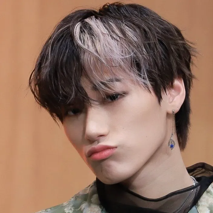 崔傘 (ATEEZ)的幕後花絮