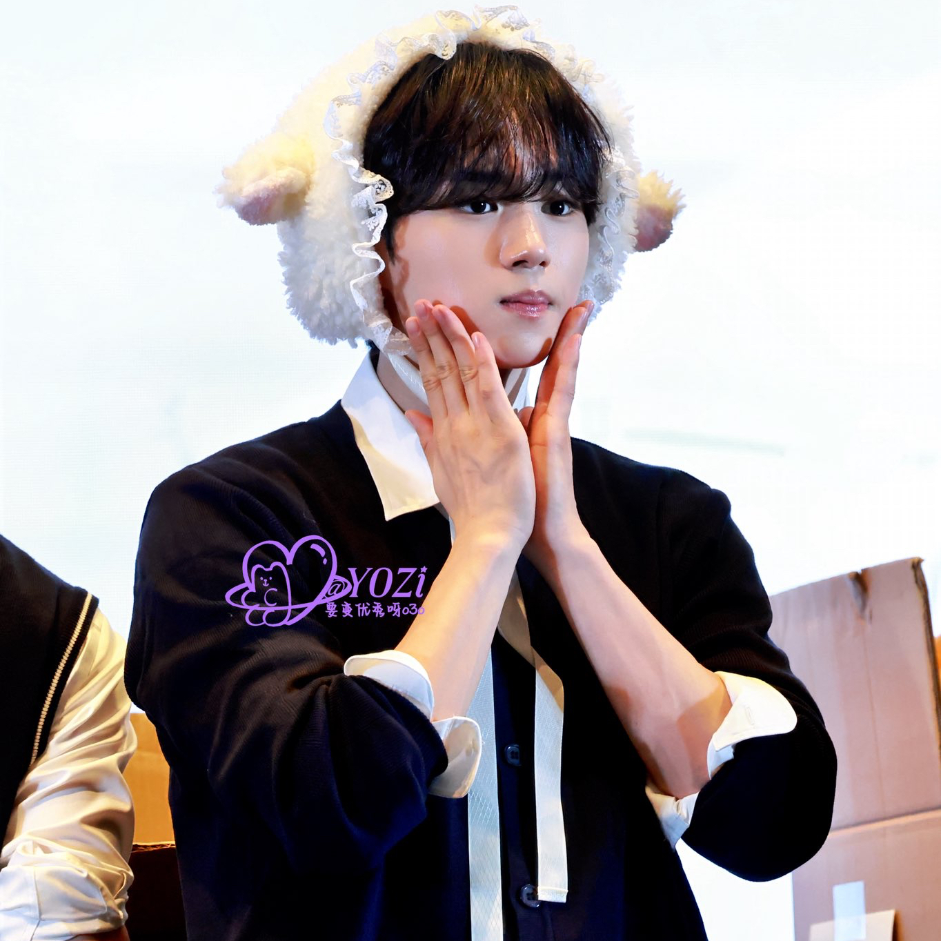 Behind-the-scenes cut of Kim Junseo (ALPHA DRIVE ONE)