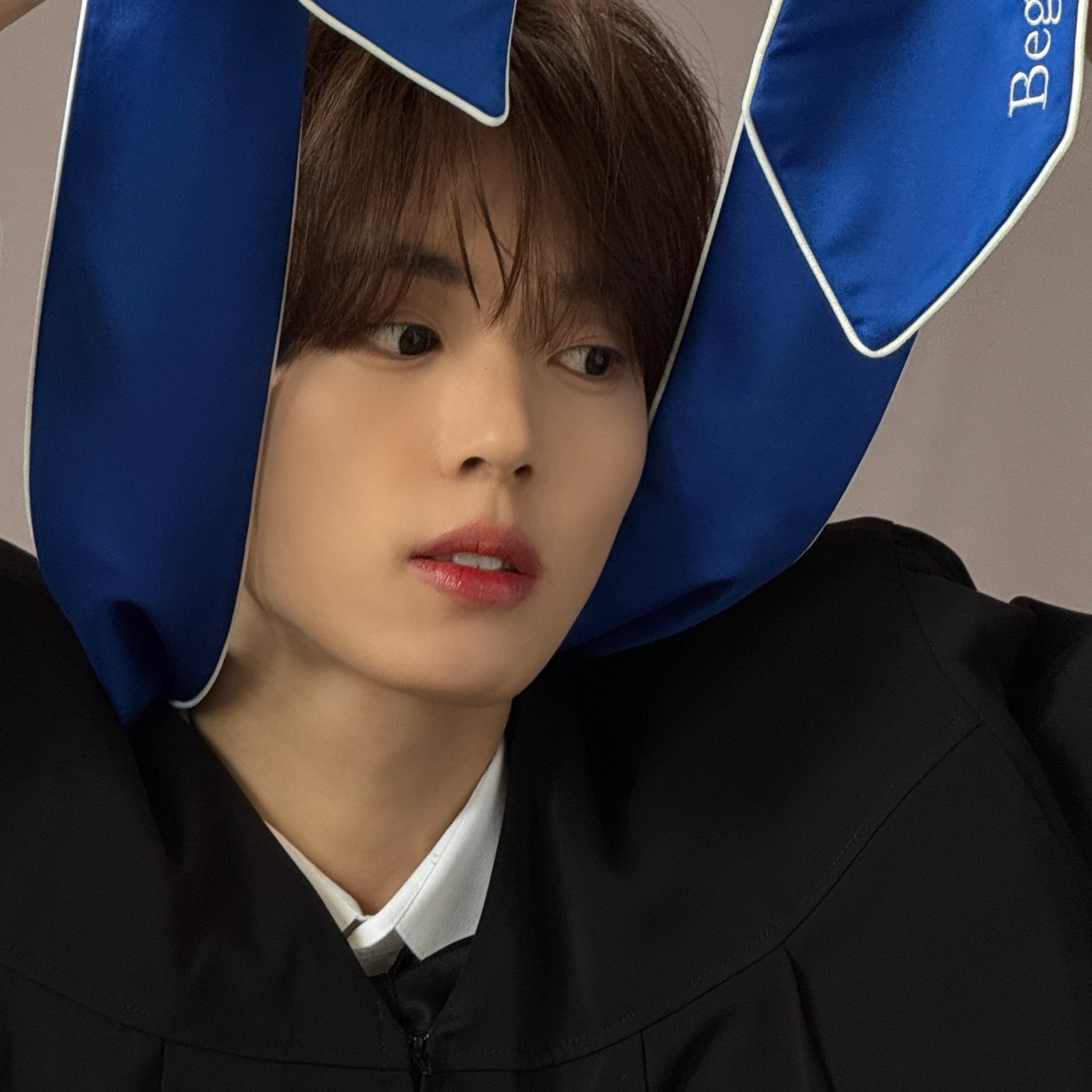 A moment captured by Han Yujin (ZEROBASEONE)'s fan